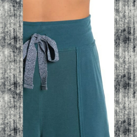 Free People Movement stride on wide leg crop pants - Picture 8 of 8